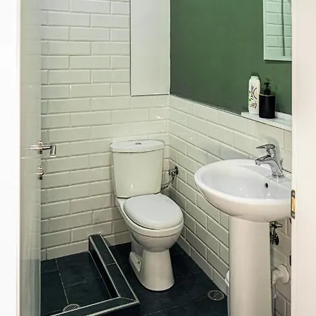 Patio 3* Gjirokastra