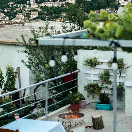 Patio *
