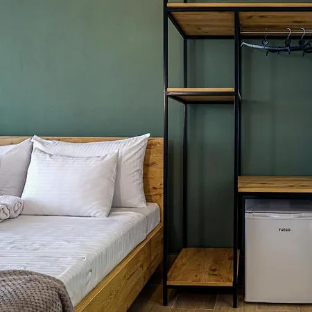 Patio Affittacamere 3*